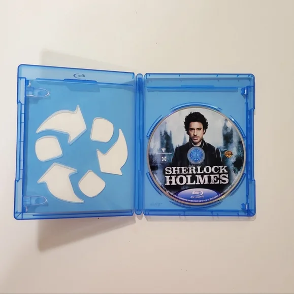 SHERLOCK HOLMES BLU-RAY 2009 - Picture 3 of 4